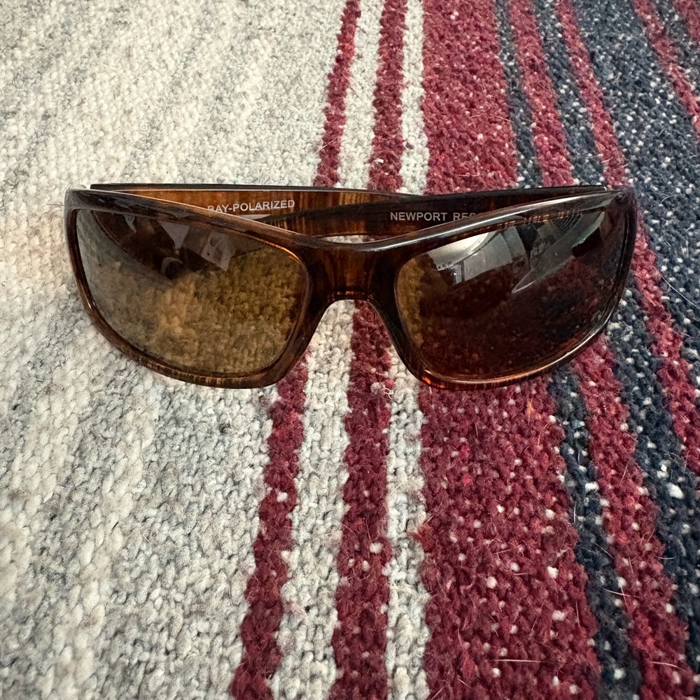 Newport Resort Series Morro Bay Polarized Sunglasses – Tortoiseshell Wrap Frame